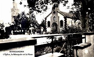 Berrouaghia - La Mosquee, l'Eglise et la Place